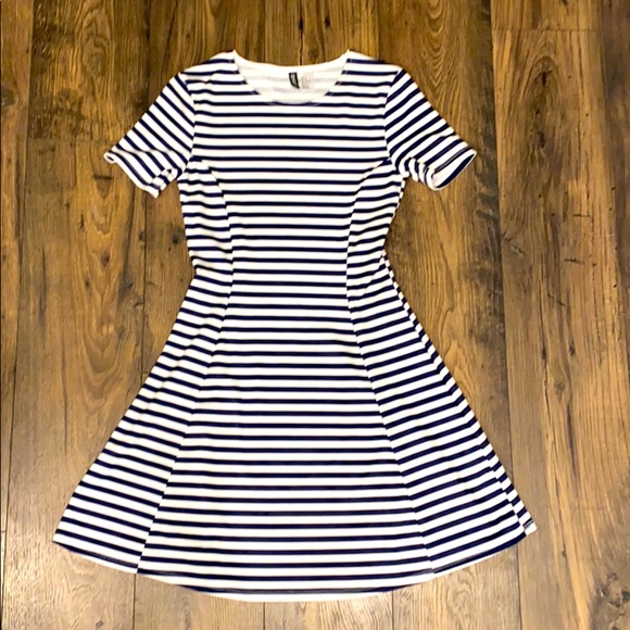 DIVIDED Women’s Mini Dress - Picture 1 of 1